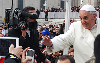 Book Shows Pope Francis Favors a Classless Society