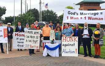 https://www.tfp.org/1071-rosary-rallies-all-across-america-fight-for-the-unborn/