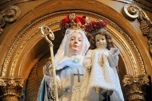 Our Lady of Good Success holding the Child Jesus