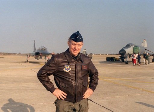 Brigadier General Steve Ritchie's last career flight.jpg