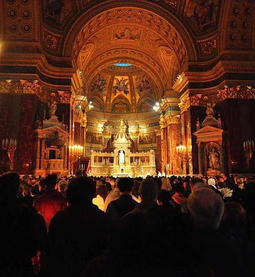 Budapest Cathedral Pascal Vigil