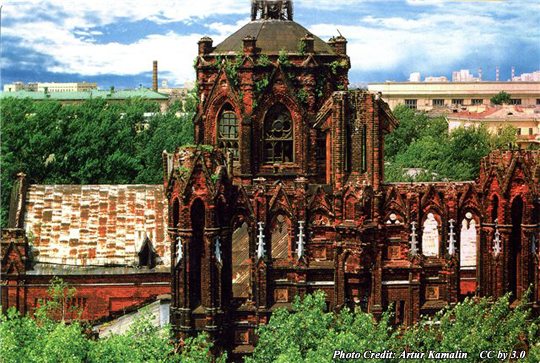ruins_of_cathedral_of_the_immaculate_conception_holy_virgin_mary_moscow_c1980