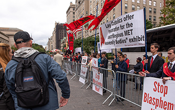 Braving the Public Square Rosary Rally of Hostility in New York City