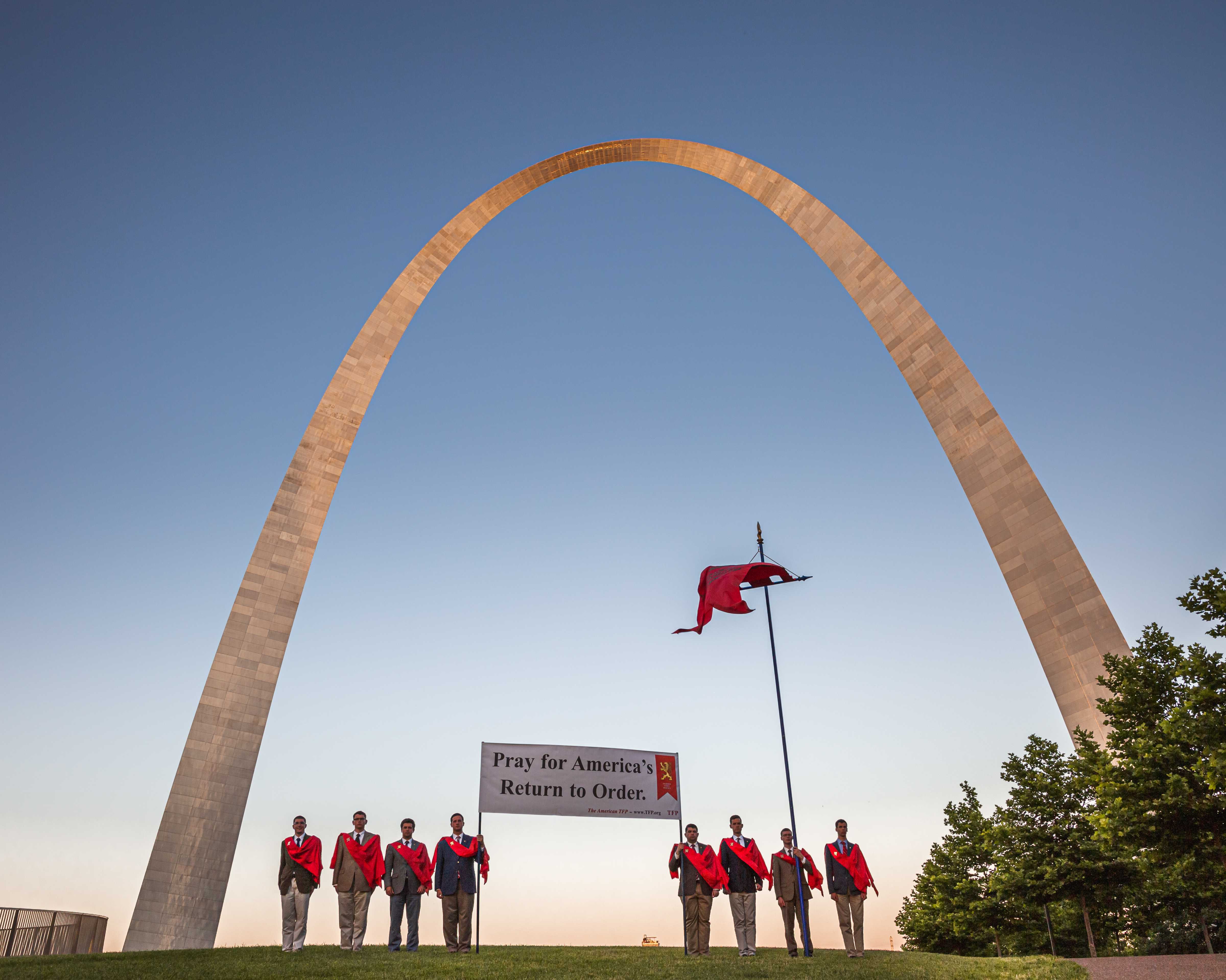 Return to Order Crusade visits Nashville and St. Louis