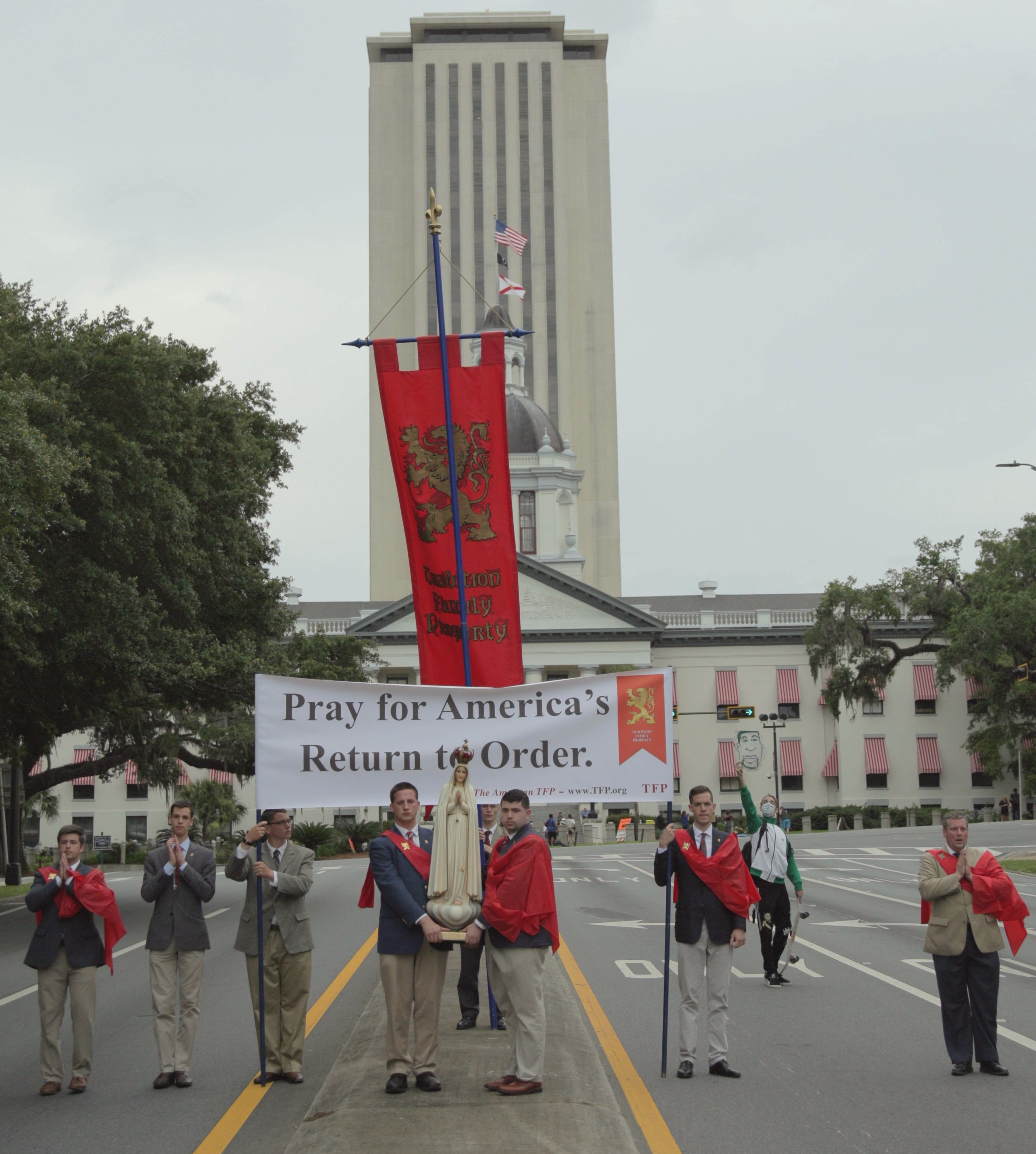 Rosary Tour Finds Barricades and Unrest in Tallahassee