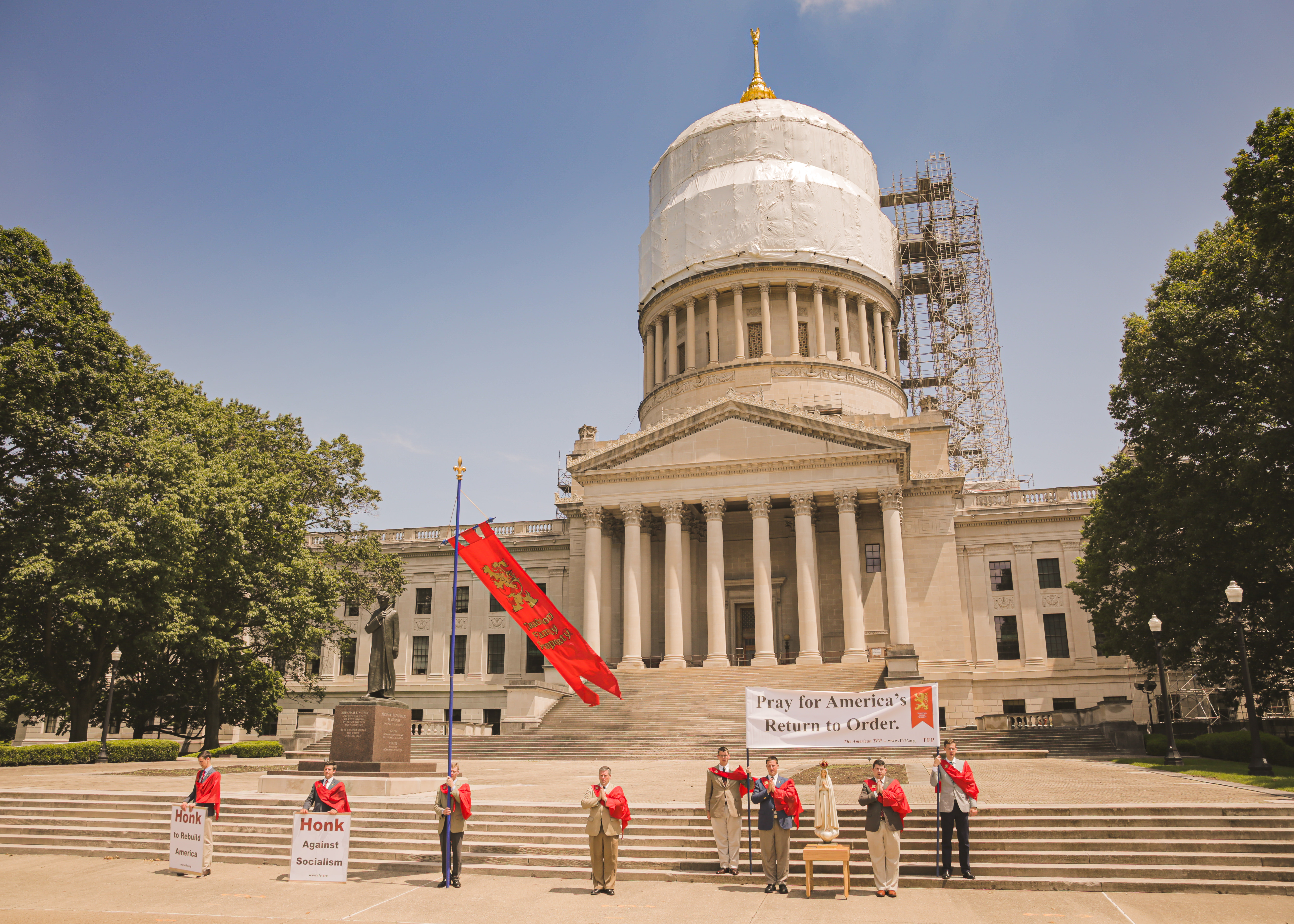 TFP’s Rosary Rally Caravan Raises the Standard in West Virginia and Kentucky