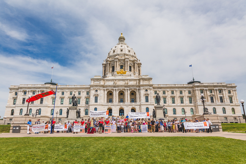 Catholics Pray for Conversion in Riot-Scarred Minnesota