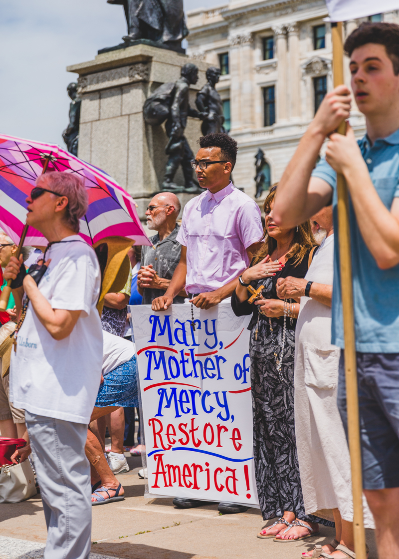 Catholics Pray for Conversion in Riot-Scarred Minnesota