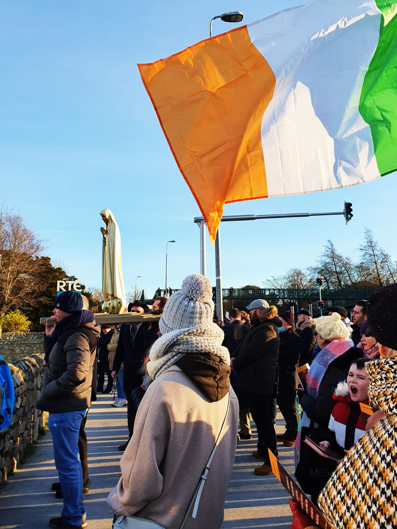 Protests Work: Encouraged by this victory, the ISFCC trusts in Our Lady, asking for calm, confidence, and courage.Rosary Brings Radio to its Knees!