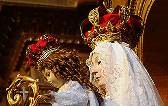 Our Lady First Appears in Quito: A Message of Courage Amidst Trials